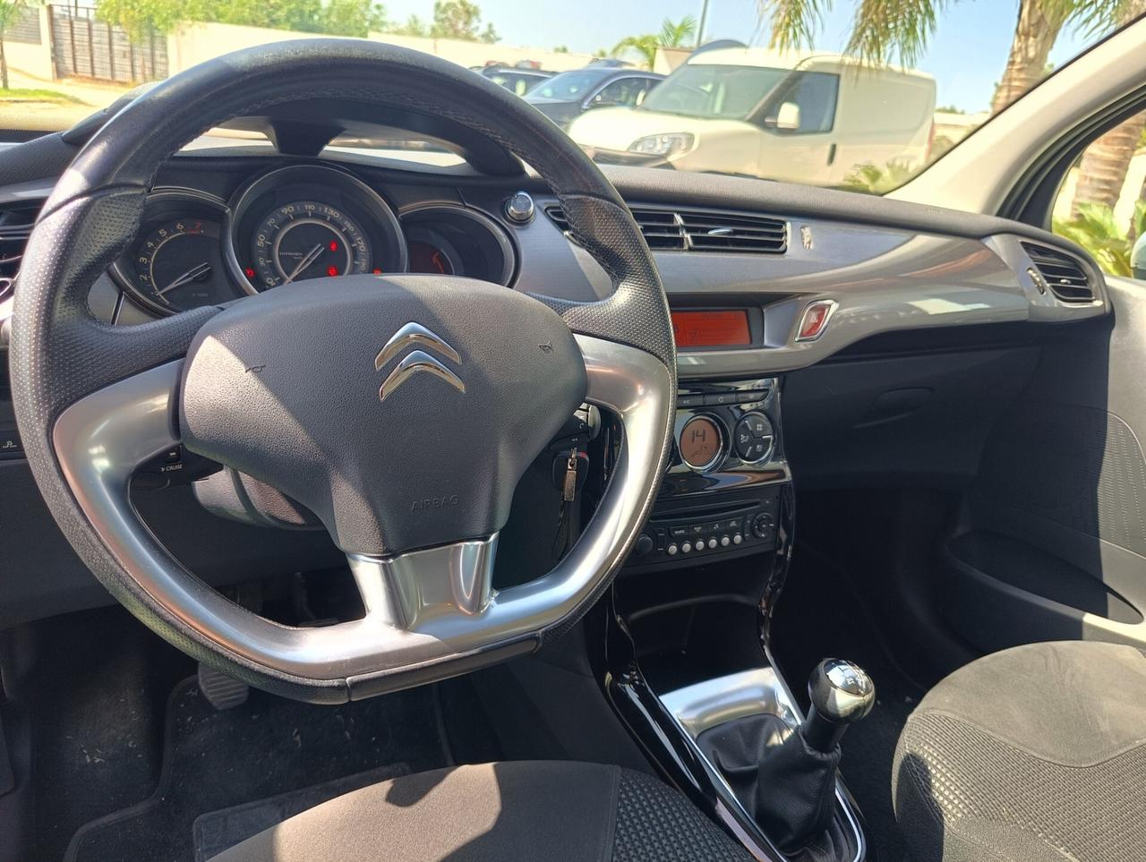 Citroen C3 1.2 VTi 82 Exclusive - 2013