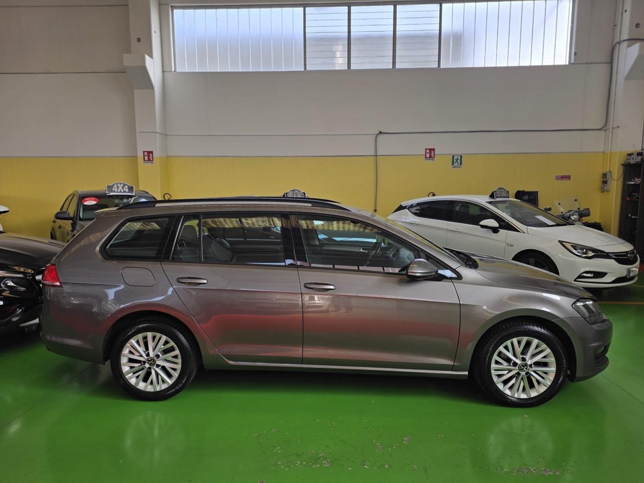 Volkswagen Golf Variant 1.6 TDI 110 CV DSG - Aut. euro 6 b