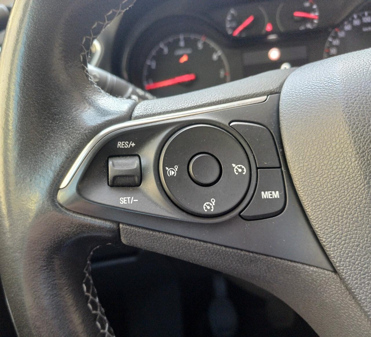 OPEL GRANDLAND X 1.5 DIESEL 130cv BUSINESS EDITION