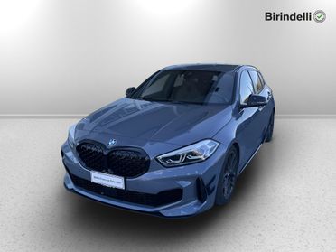 BMW Serie 1 (F40) - M 135i xDrive