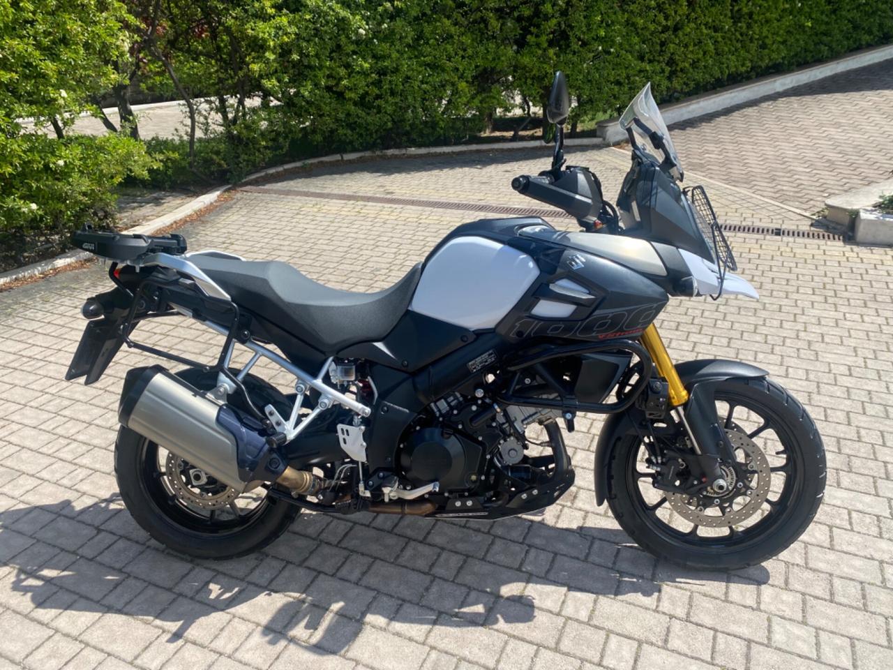 SUZUKI V-STROM DL 1000 unico propietario