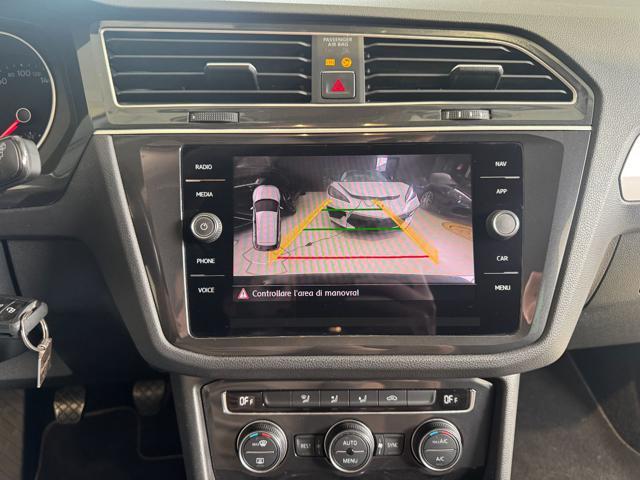 VOLKSWAGEN Tiguan 1.4 TSI Business BlueMotion Technology