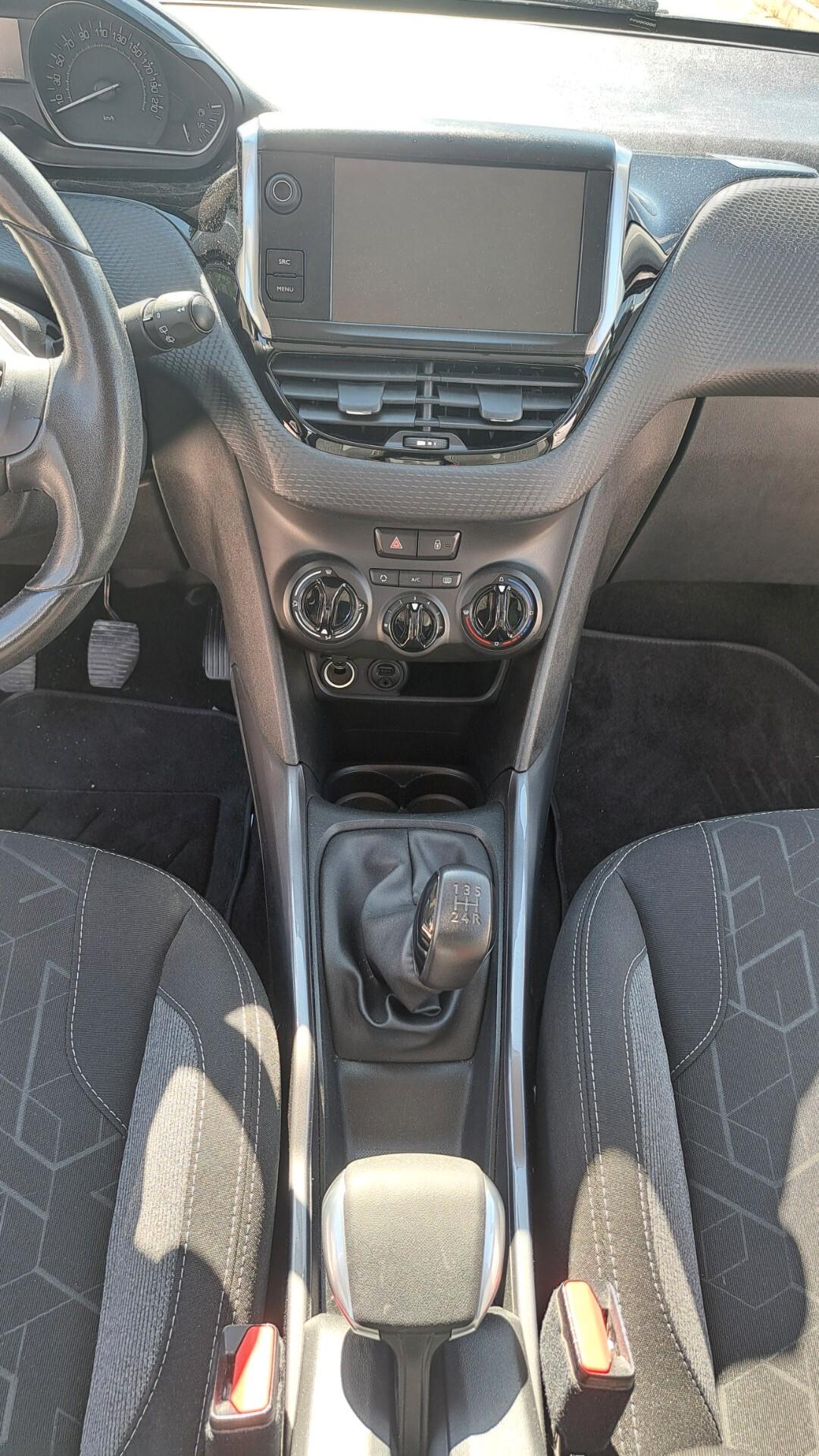 Peugeot 2008 PureTech 82 Allure