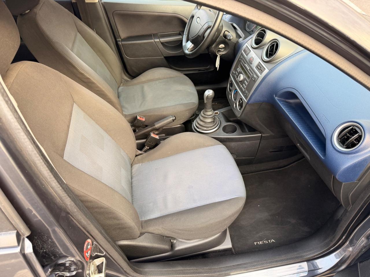 Ford Fiesta 1.2 Benz 5p. Ghia 2008