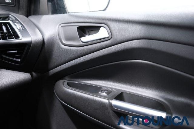 FORD Kuga 1.5 TDCI 120 CV S&S 2WD ST-LINE NEOPATENTATI