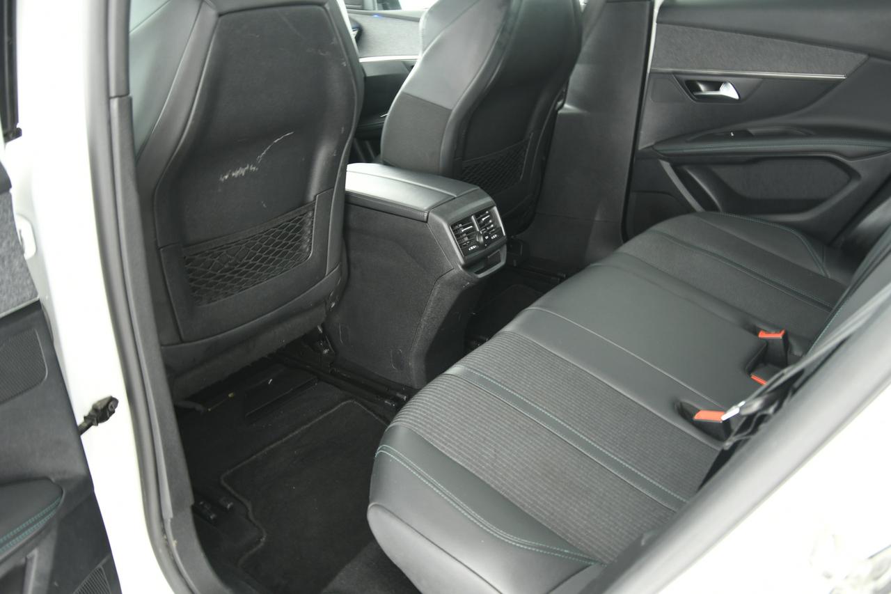 PEUGEOT 3008 1.5 bluehdi Allure Pack s&s 130cv eat8 CAMERA+APP CONNECT+C18"