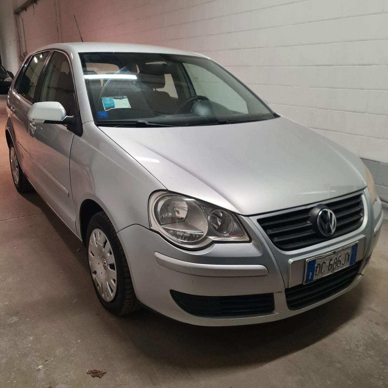 Volkswagen Polo 1.4/75CV 16V 5p. aut. Comfortline