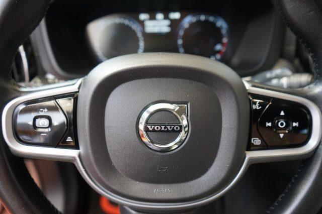 VOLVO XC60 B4 AWD Geartronic Inscription Ufficiale Certificat