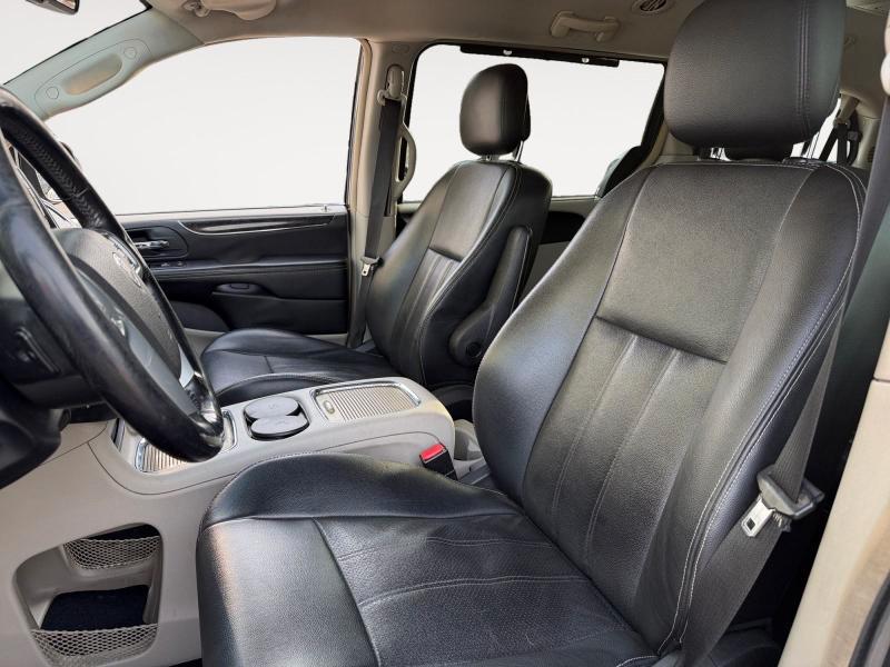 Lancia Voyager 2.8L Platinum 163cv auto 7 POSTI!