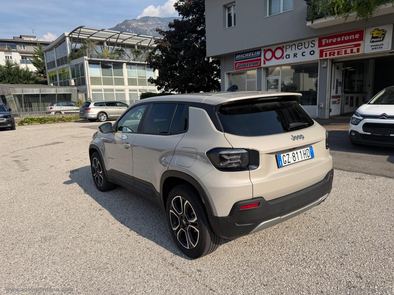 JEEP Avenger 1.2 Turbo Summit COMPRENDE SUMMIT PACK + VERNICE STONE