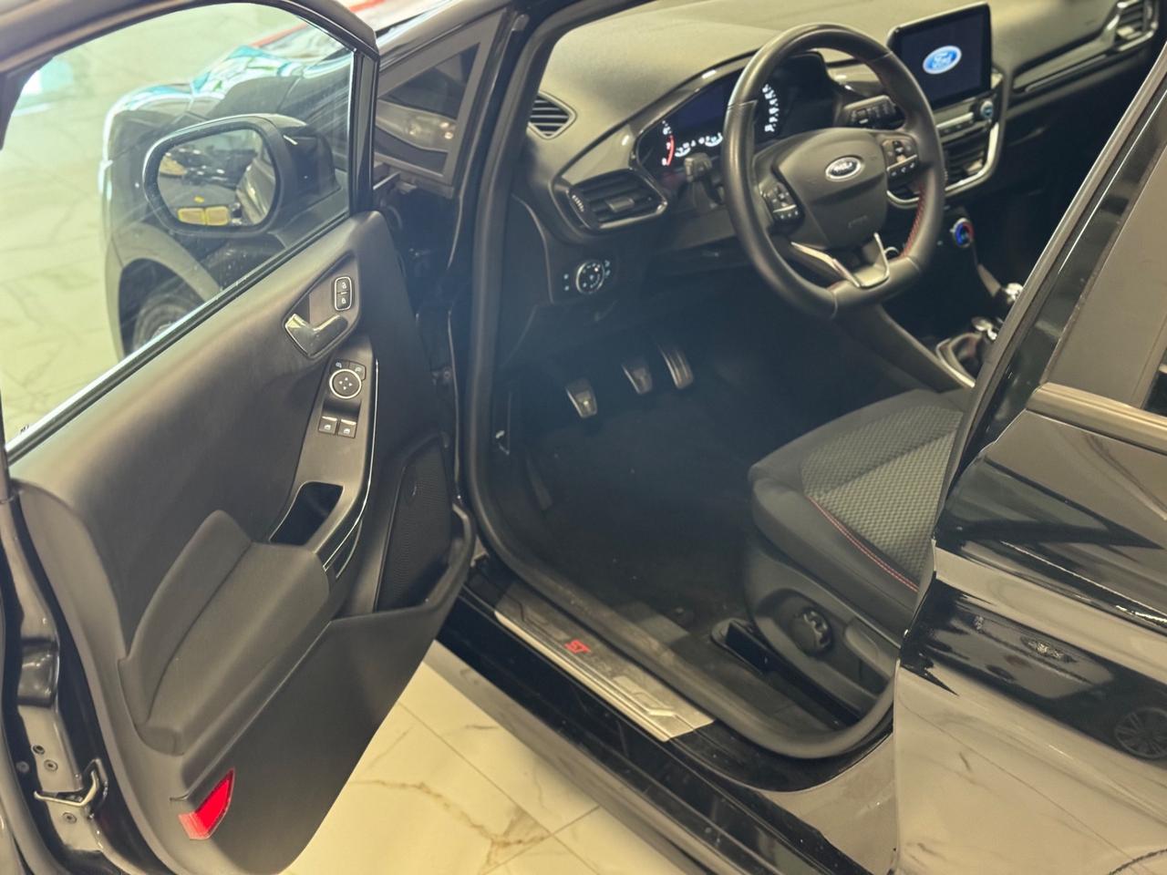 Ford Fiesta 5p Vignale NEOPATENTATI