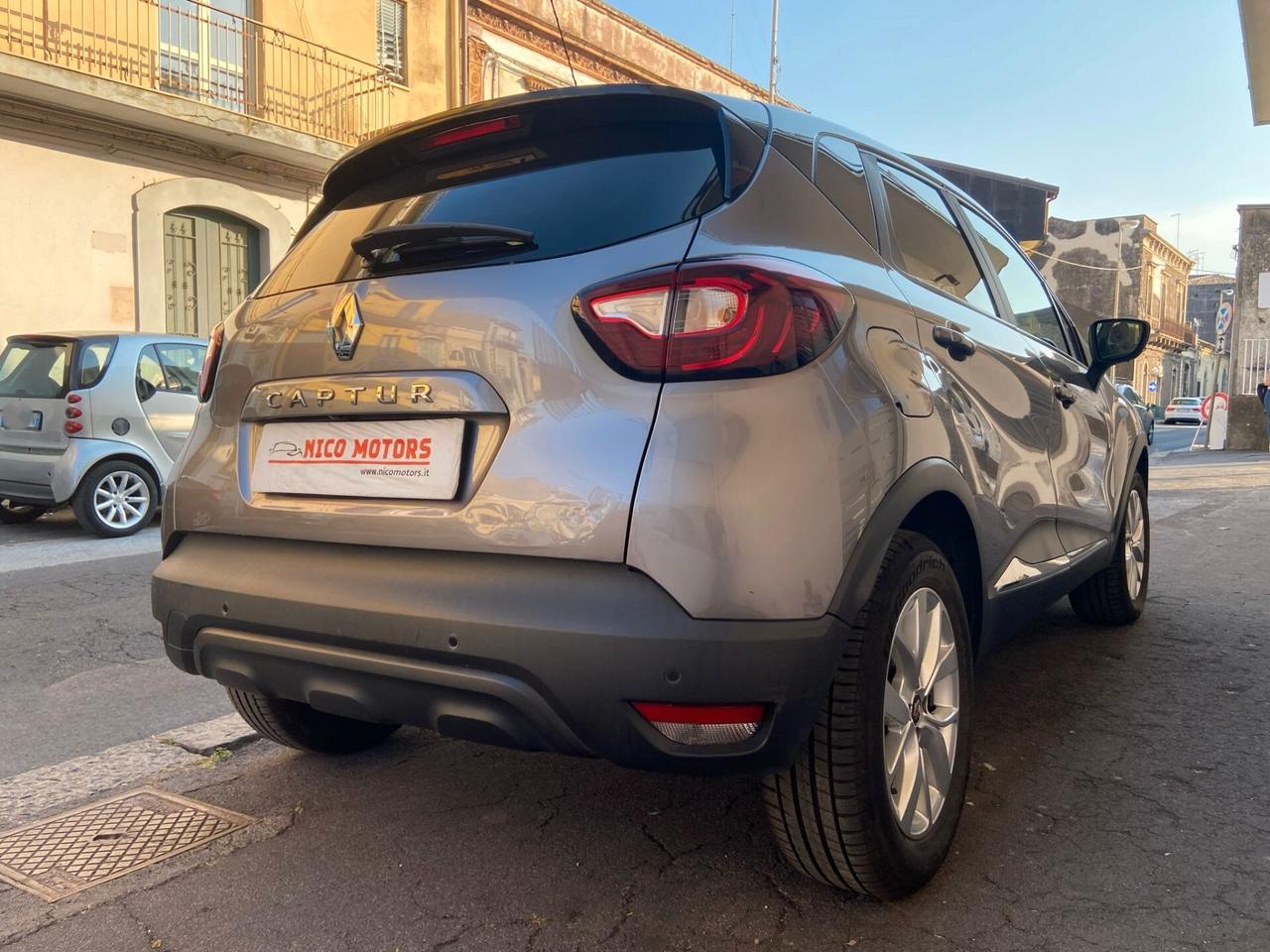 Renault Captur dCi 8V 90 CV EDC Business