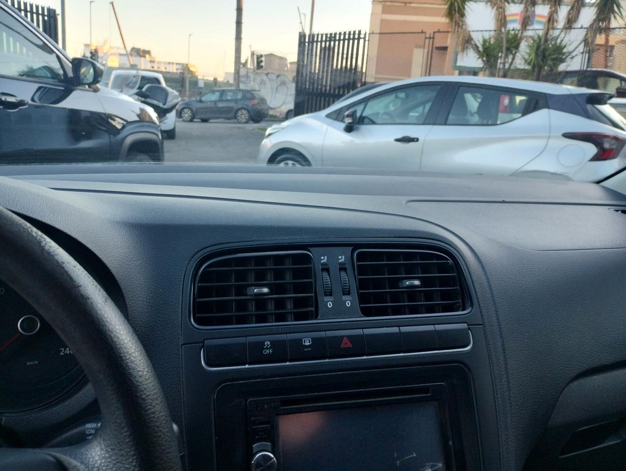 Nissan Micra 1.0L 12V 5 porte Acenta