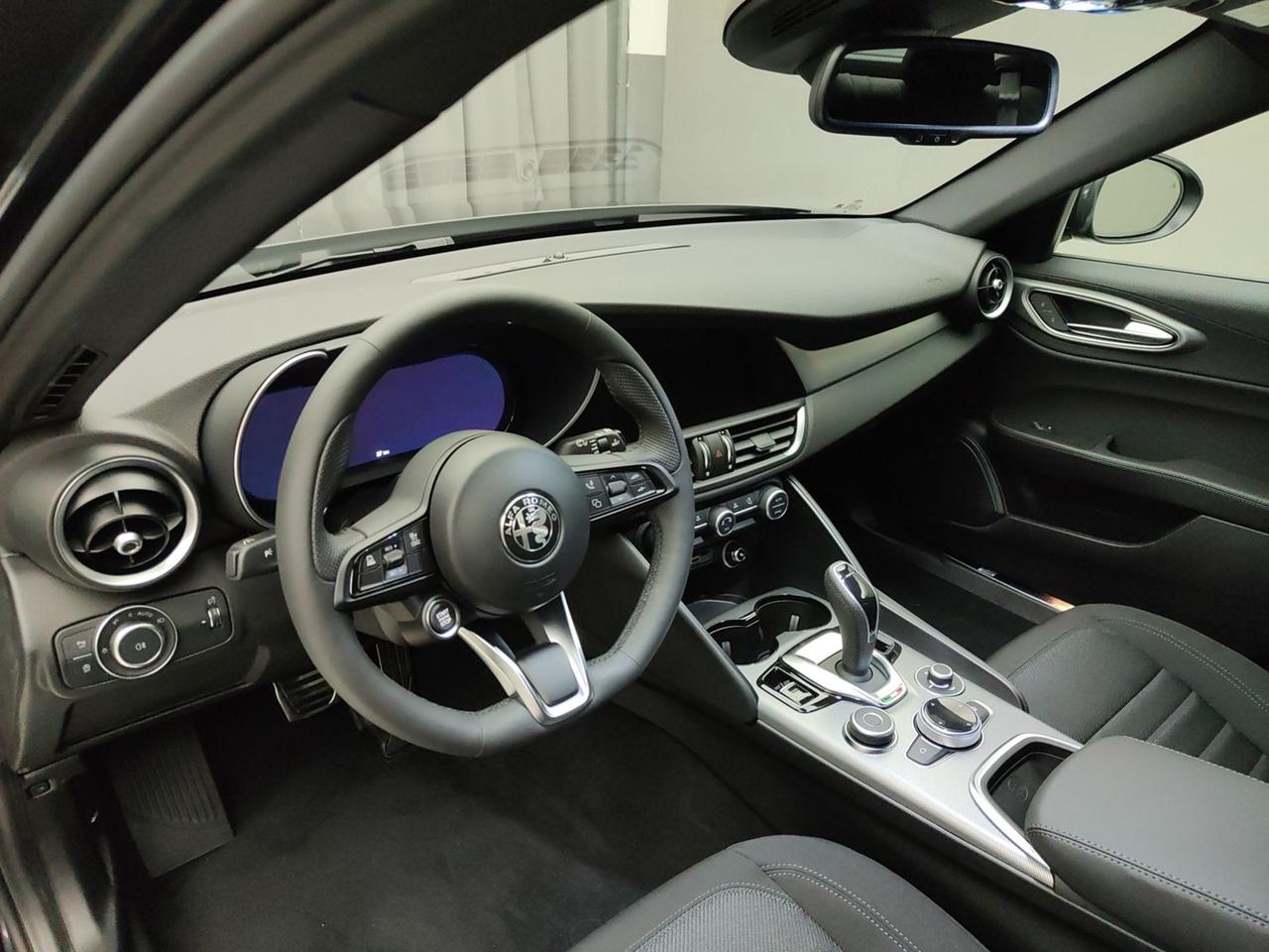 ALFA ROMEO Giulia 2023 2.2 TD 160CV SPRINT AT8