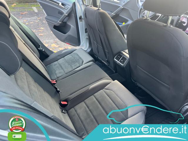 VOLKSWAGEN Golf Variant 1.6 TDI 115 CV DSG R-Line Executive KM CERTIFICATI