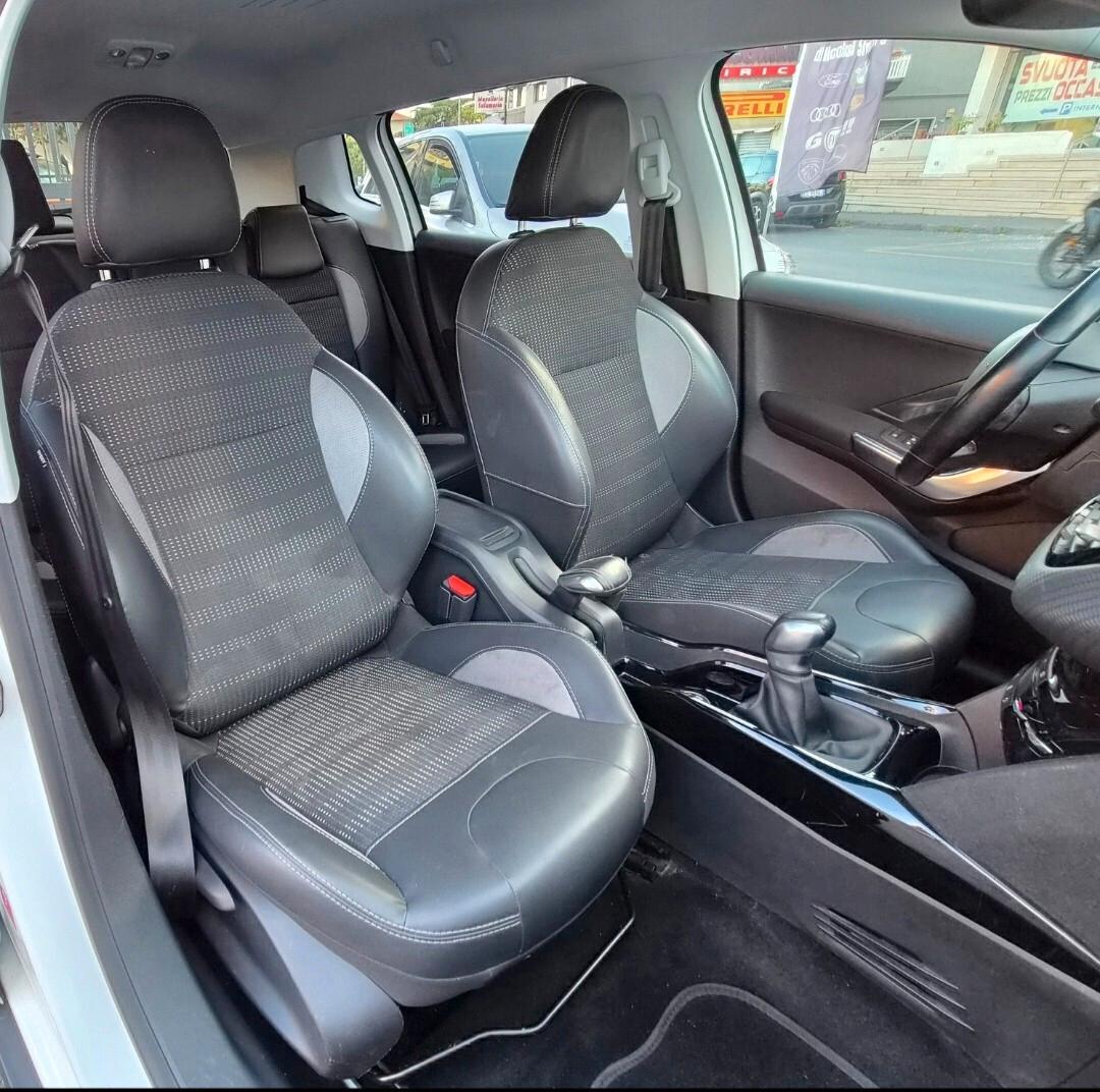 Peugeot 2008 BlueHDi 100 Allure