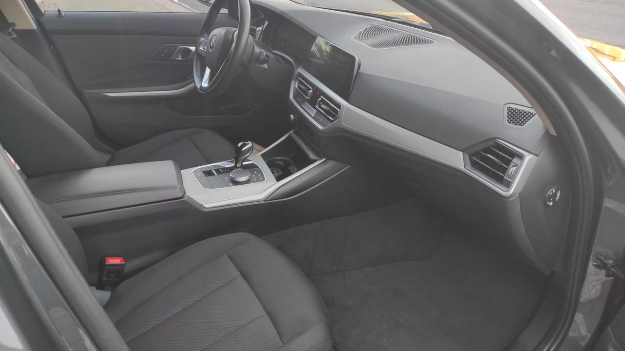 Bmw 316 48V Touring Business Advantage