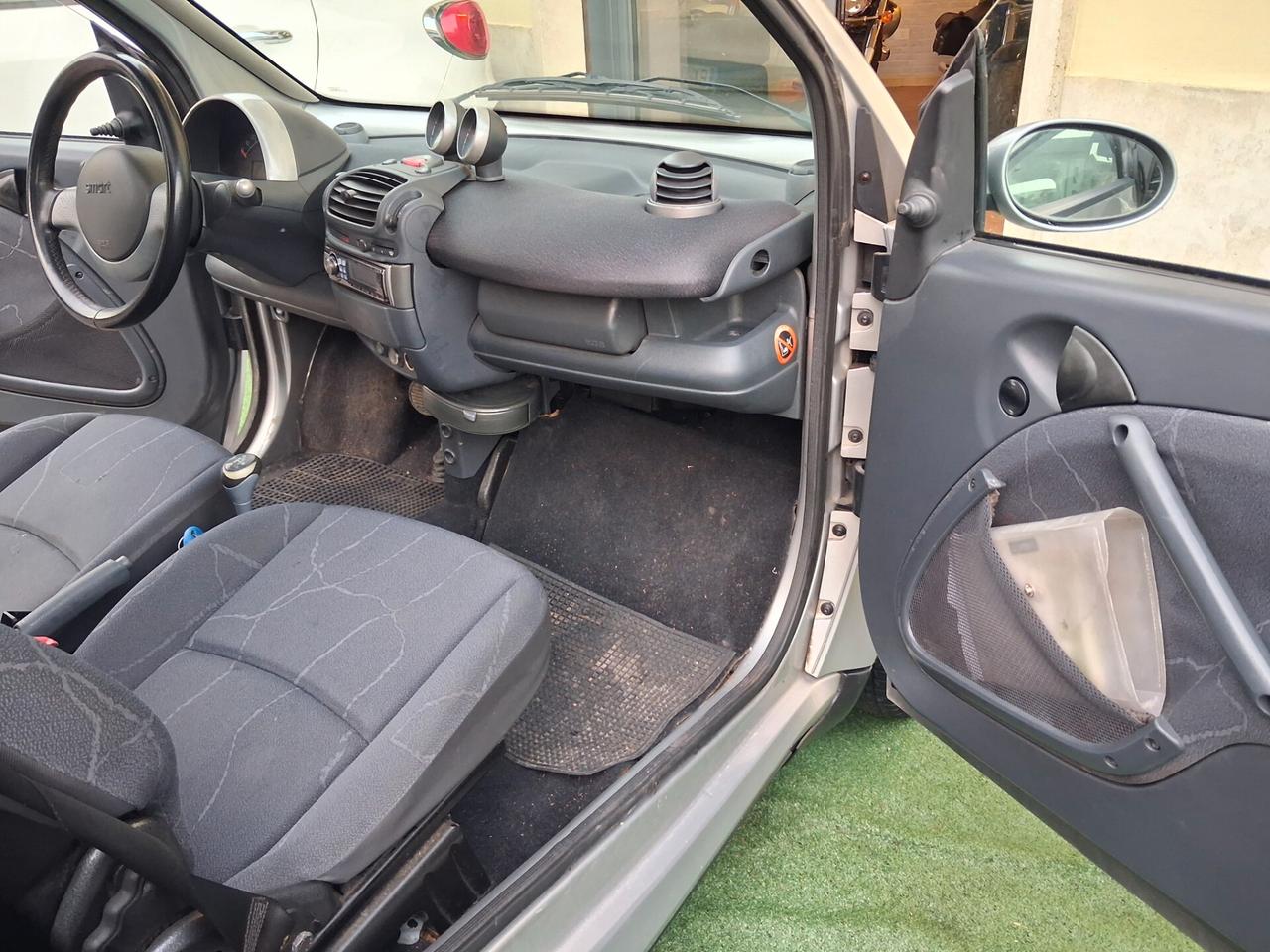 Smart ForTwo 800 coupé pure cdi