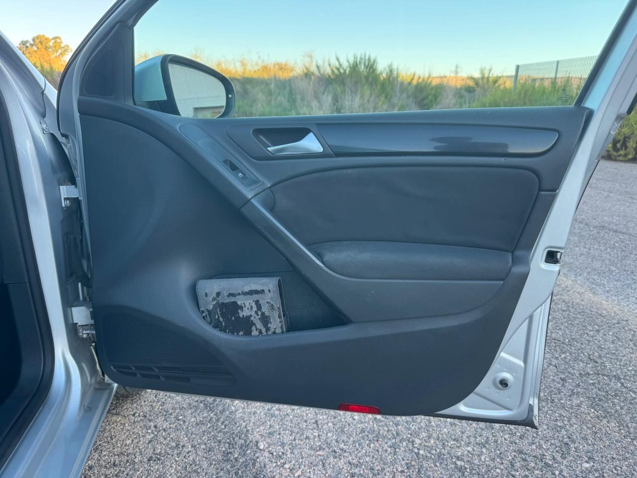 Volkswagen Golf 1.2 5 porte PER NEOPATENTATI