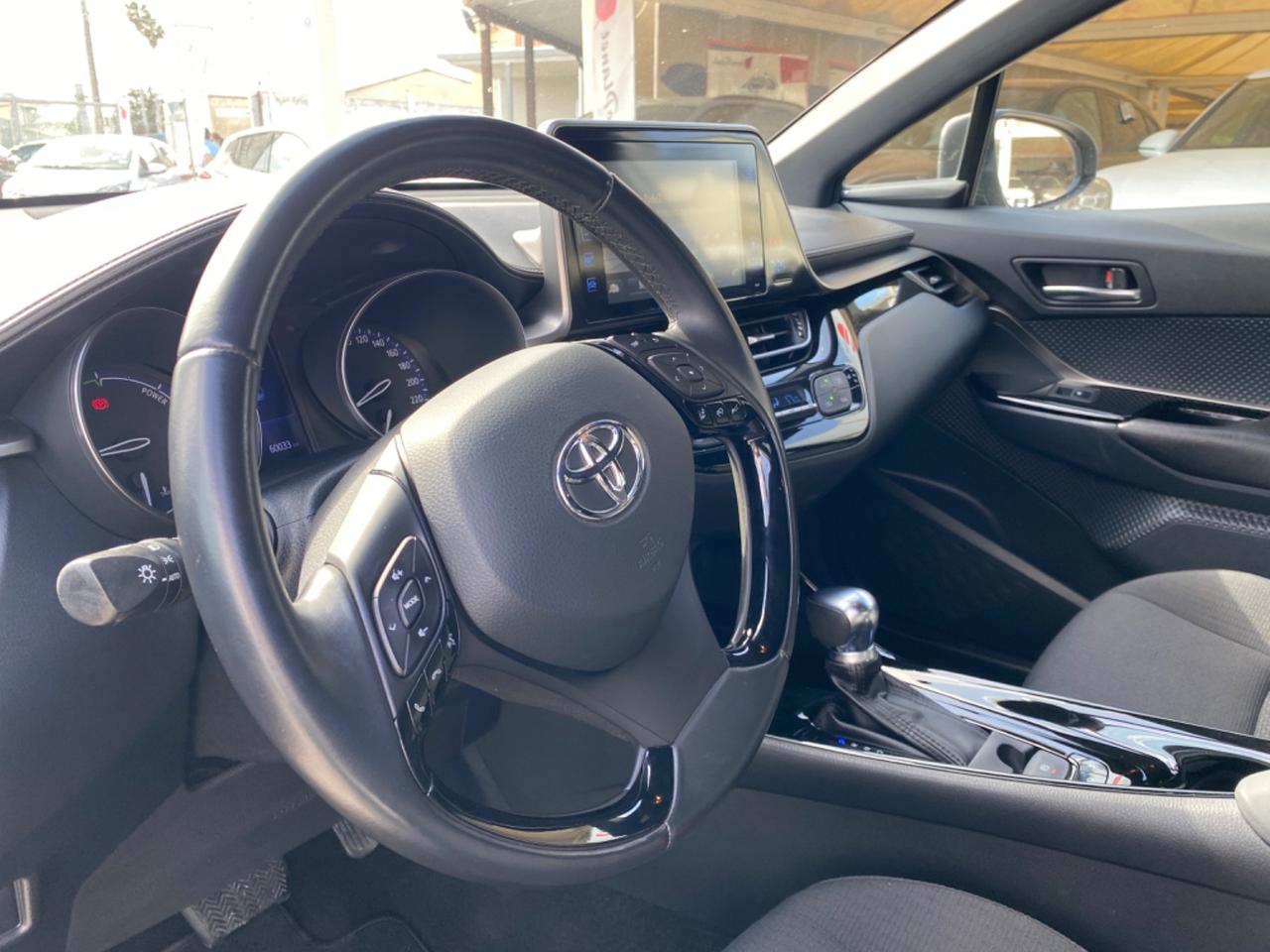 Toyota C-HR 1.8 Hybrid E-CVT Active