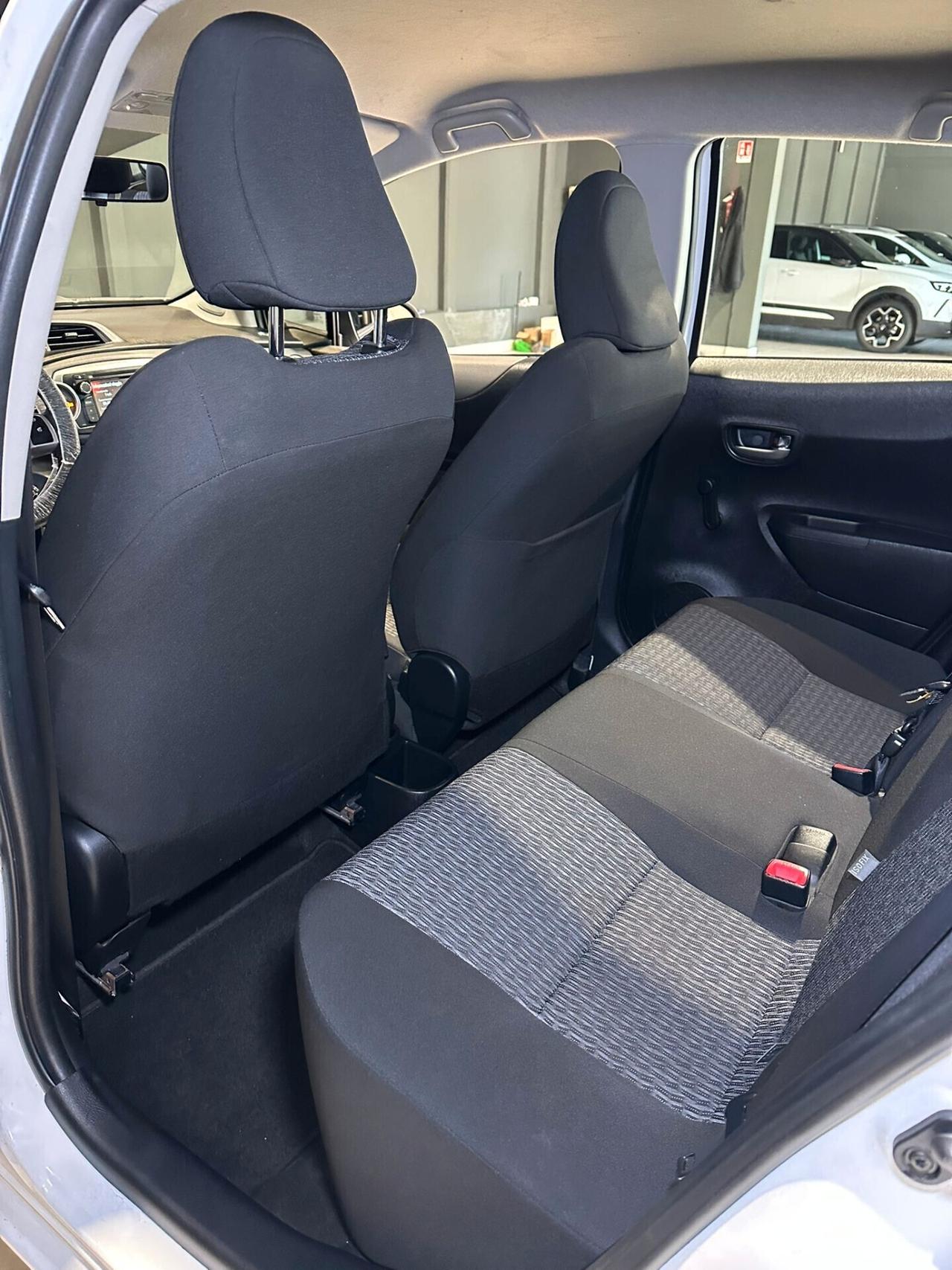 Toyota Yaris 1.0 5 porte Lounge