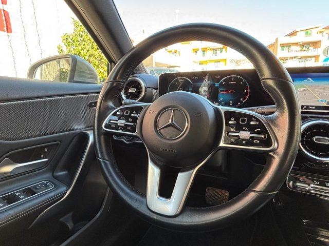 MERCEDES-BENZ A 200 d Automatic Sport