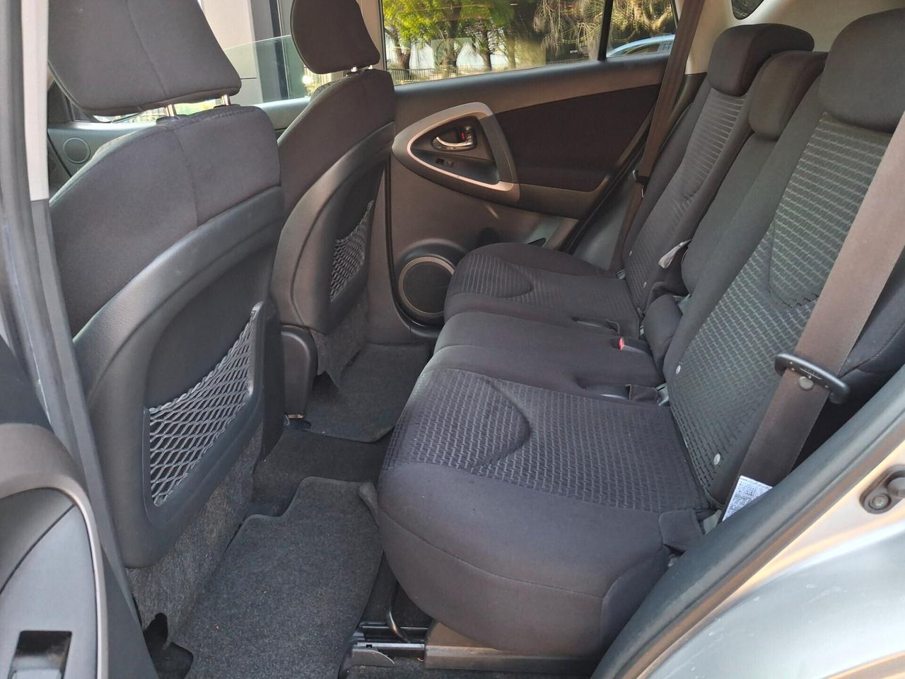 Toyota RAV4-2.2 D-4D 136 CV. Sol*GANCIO TRAINO*