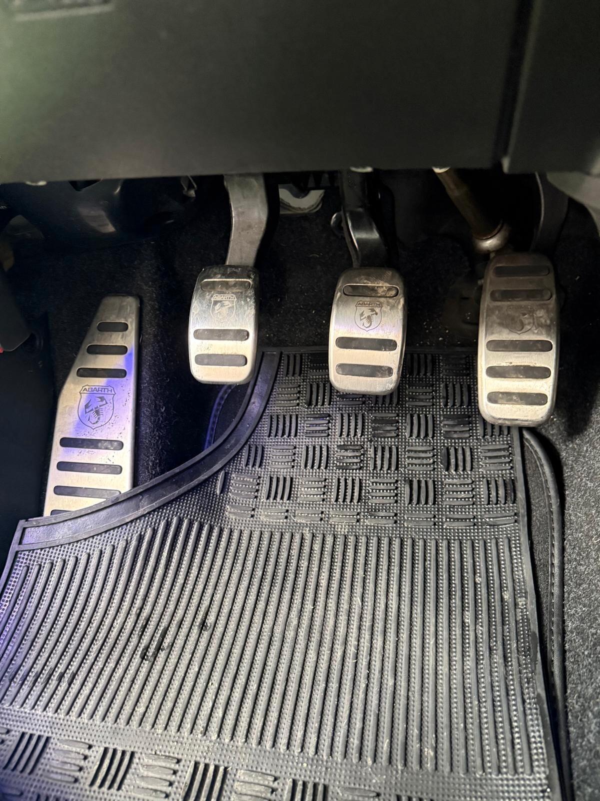 Abarth 595 1.4 Turbo T-Jet 160 CV Pista