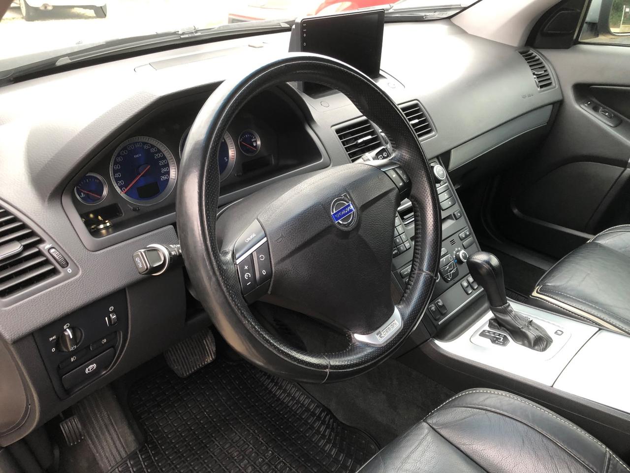 XC 90 2.4 D5 R-DESIGN - GANCIO TRAINO