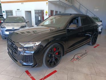 AUDI RS Q8 TFSI V8 quattro tiptronic CARBOCERAMIC/AKRAPOVIC