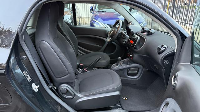 SMART ForTwo 70 1.0 TWINAMIC SUPERPASSION*C.L.16 BLACK*TEL.*LED