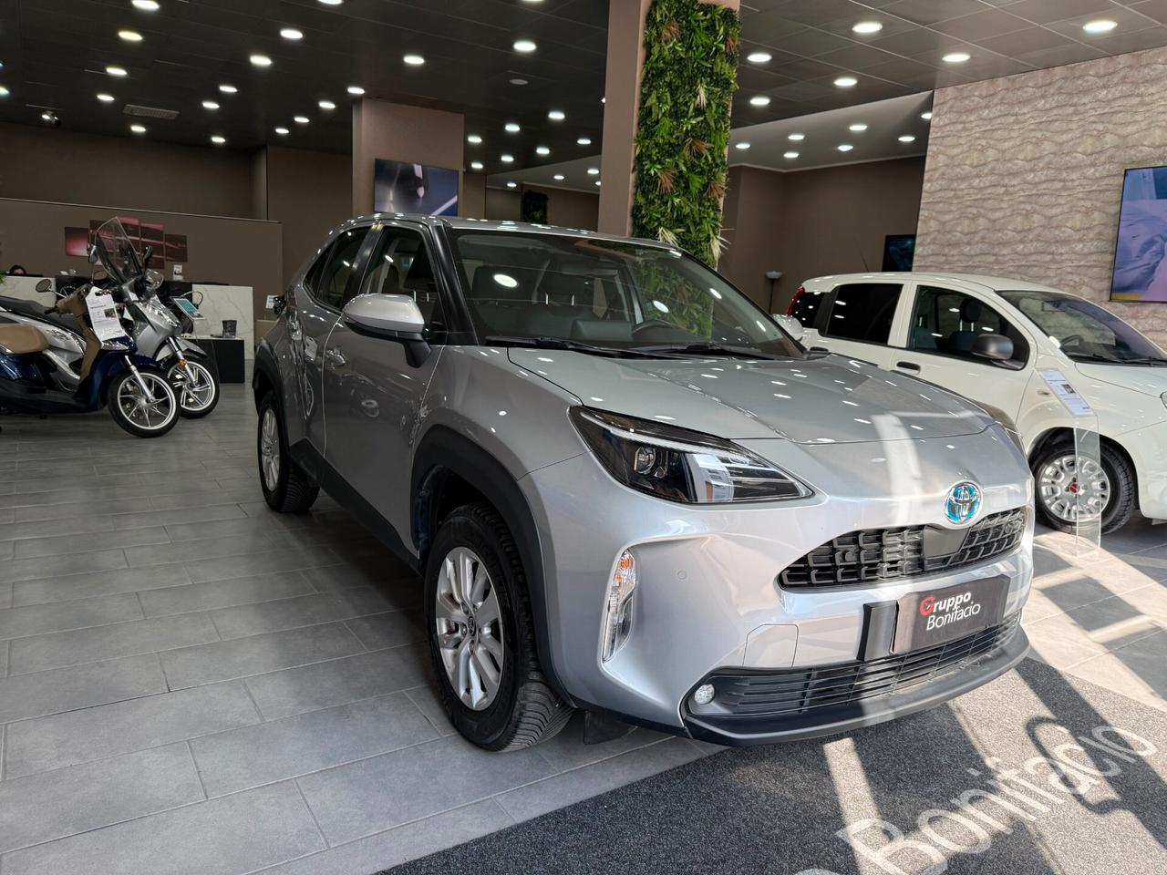 Toyota Yaris Cross 1.5 Hybrid 5p. E-CVT Business