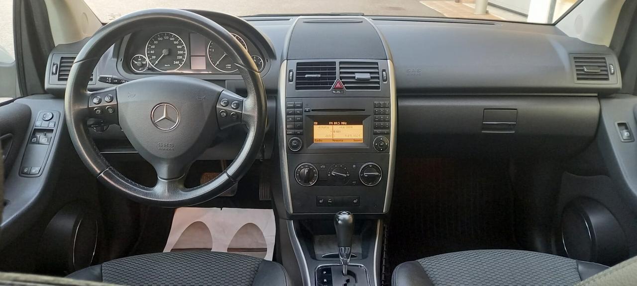 Mercedes-Benz Classe A 180 CDI All. Avantgarde Diesel cc. 1.9 CV. 109 Cambio Automatico 5 Porte 5 Posti Euro 5 Utilizzabile anche per i Neopatentati.