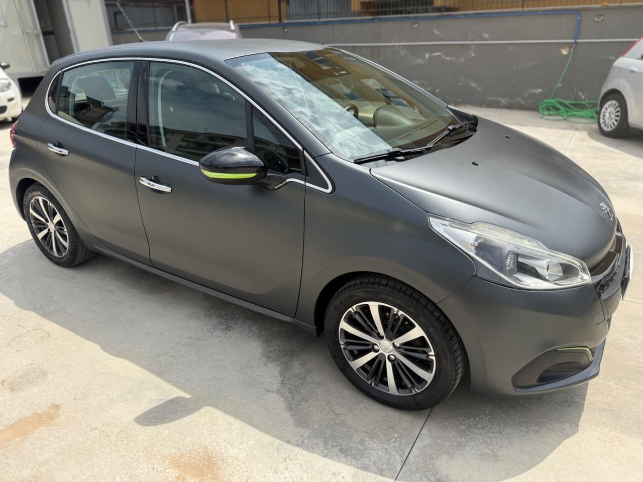 Peugeot 208 PureTech 82 5 porte Allure