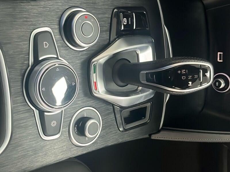 Alfa Romeo Stelvio 2.2 TD 190 CV Super Business AT8 Q4