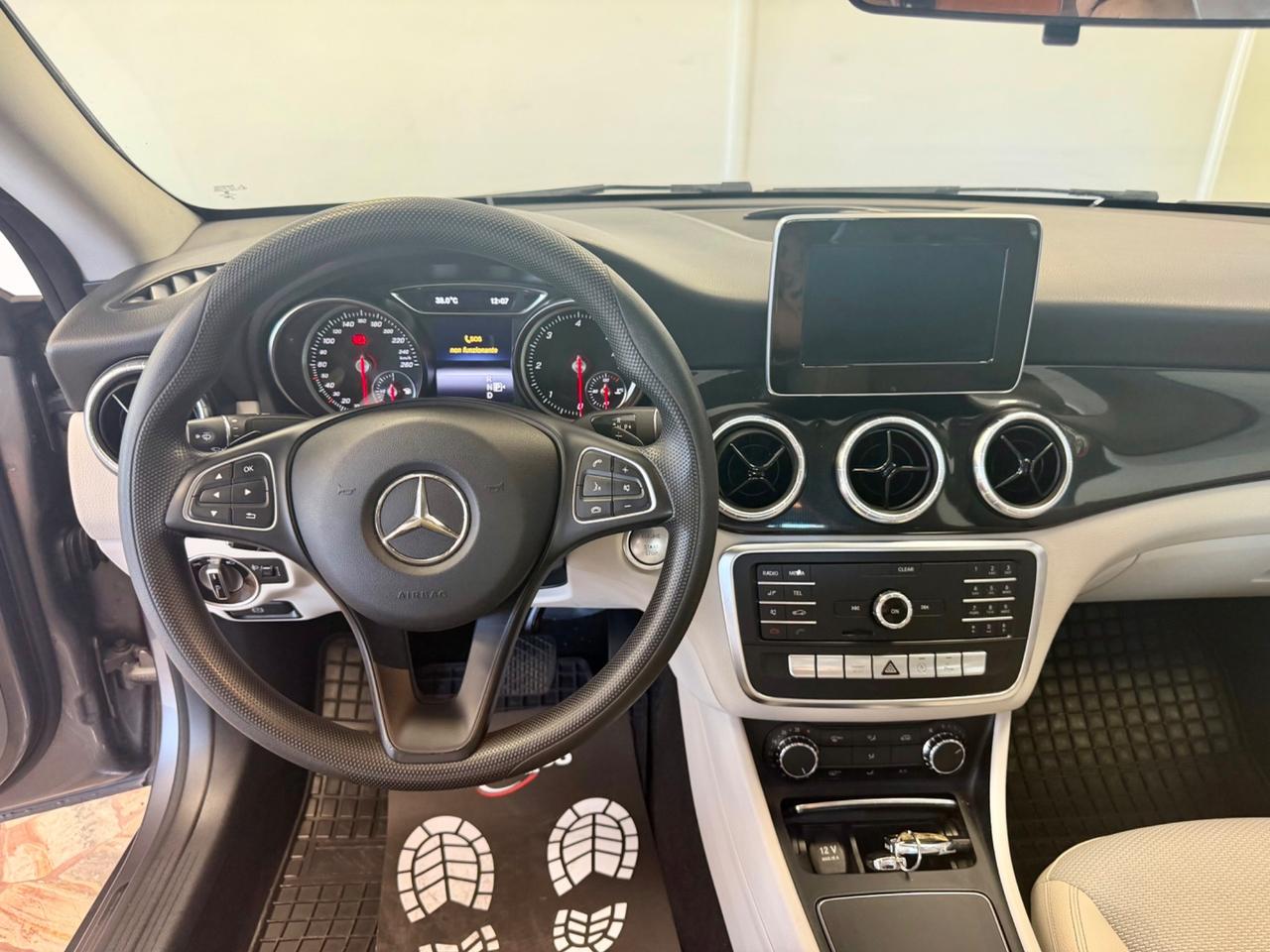 Mercedes-benz CLA 200 d Executive