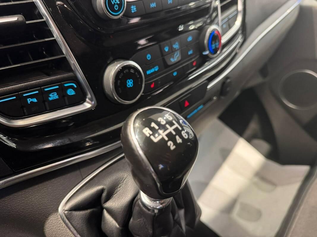 Ford Tourneo Custom 320 320 2.0 tdci 130cv Titanium L2H1 E6.2