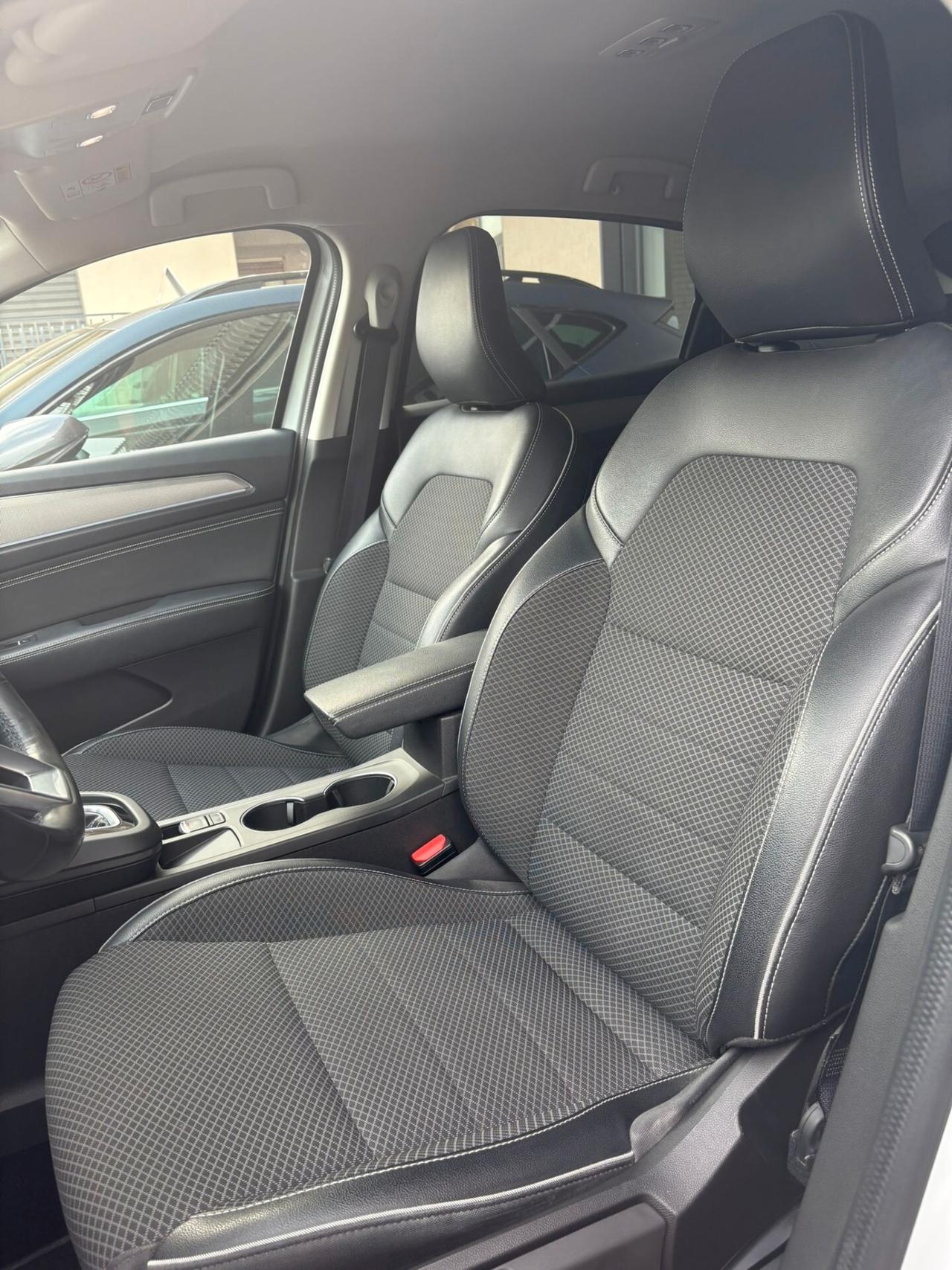 Renault Arkana Hybrid E-Tech 145 CV Intens