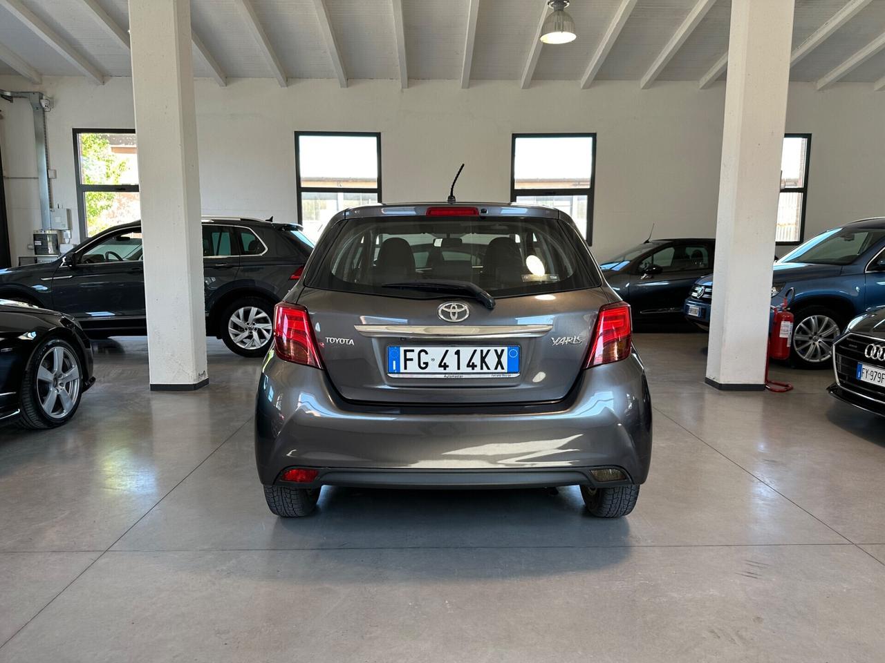 Toyota Yaris 1.0 5 porte Lounge