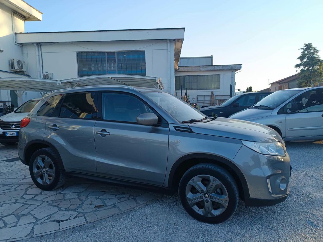 Suzuki Vitara 1.6 DDiS V-Top Tua a 165€ al Mese *
