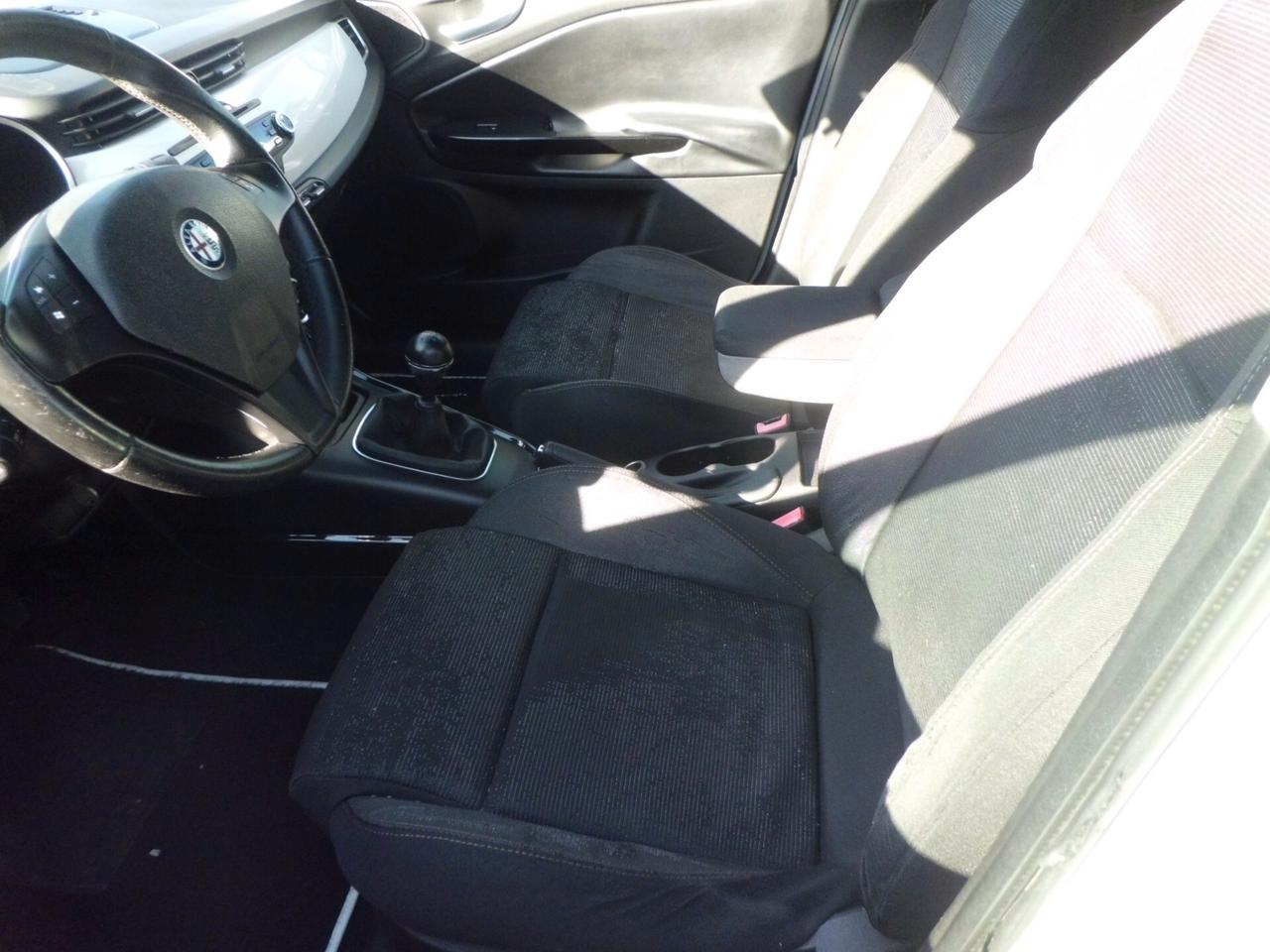 Alfa Romeo Giulietta 1.6 JTDm-2 105 CV Distinctive