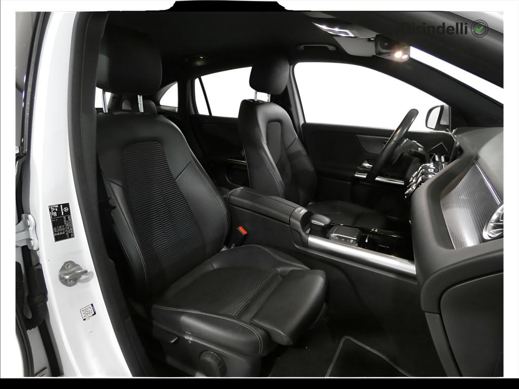 Mercedes-Benz GLA (H247) - GLA 200 d Automatic Sport