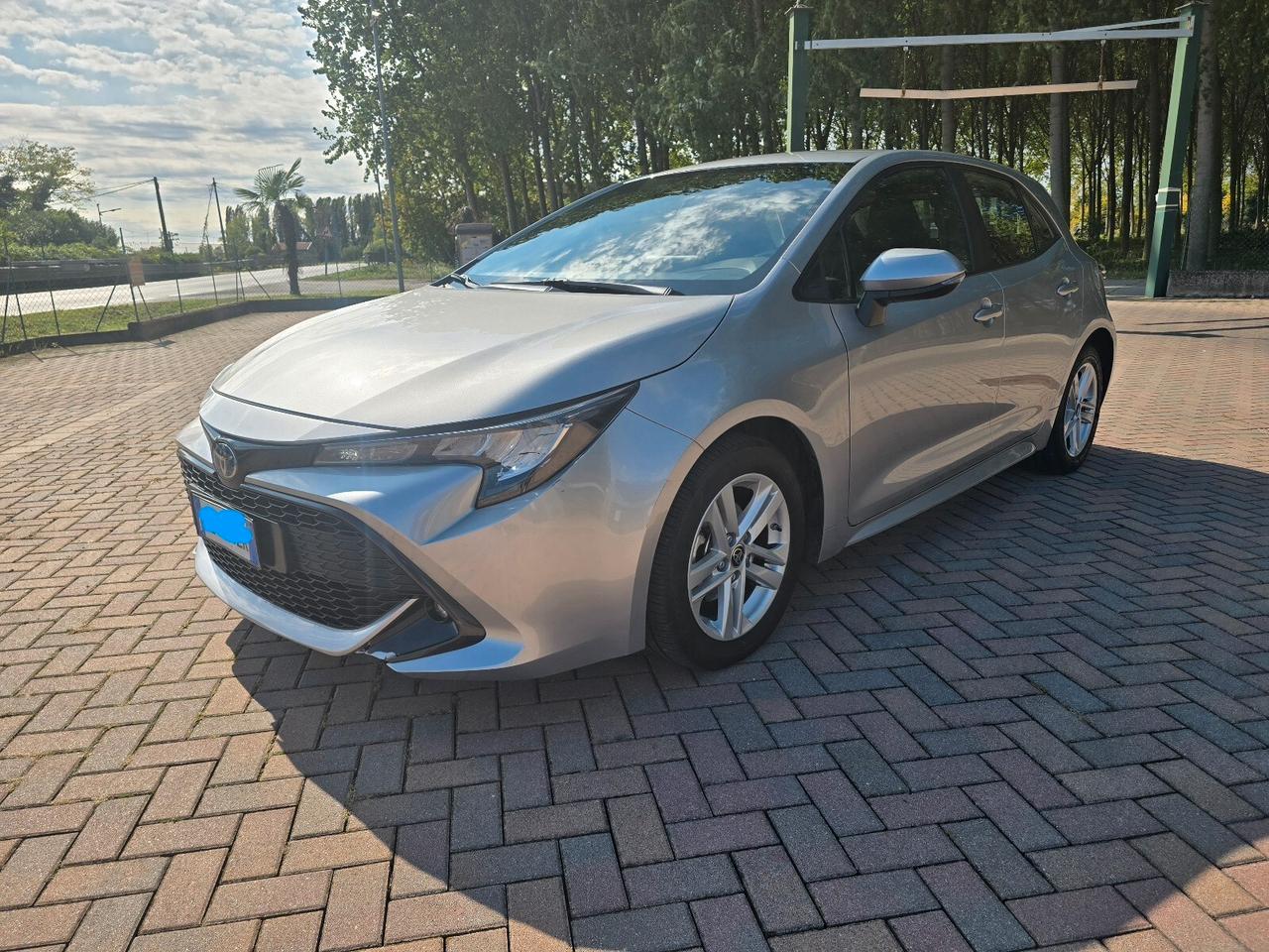 Toyota Corolla 1.8 Hybrid Business