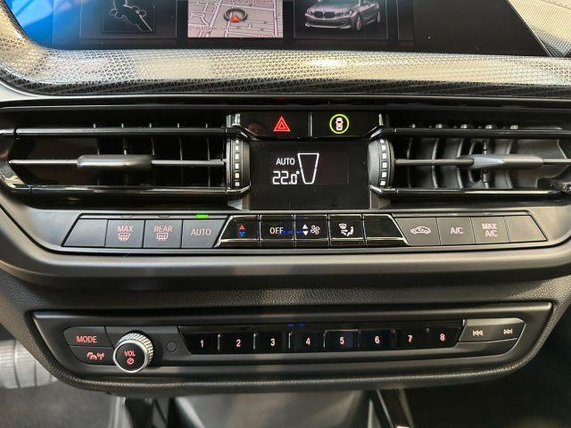 BMW 116 d Sport Automatica - LED - Carplay - 17"