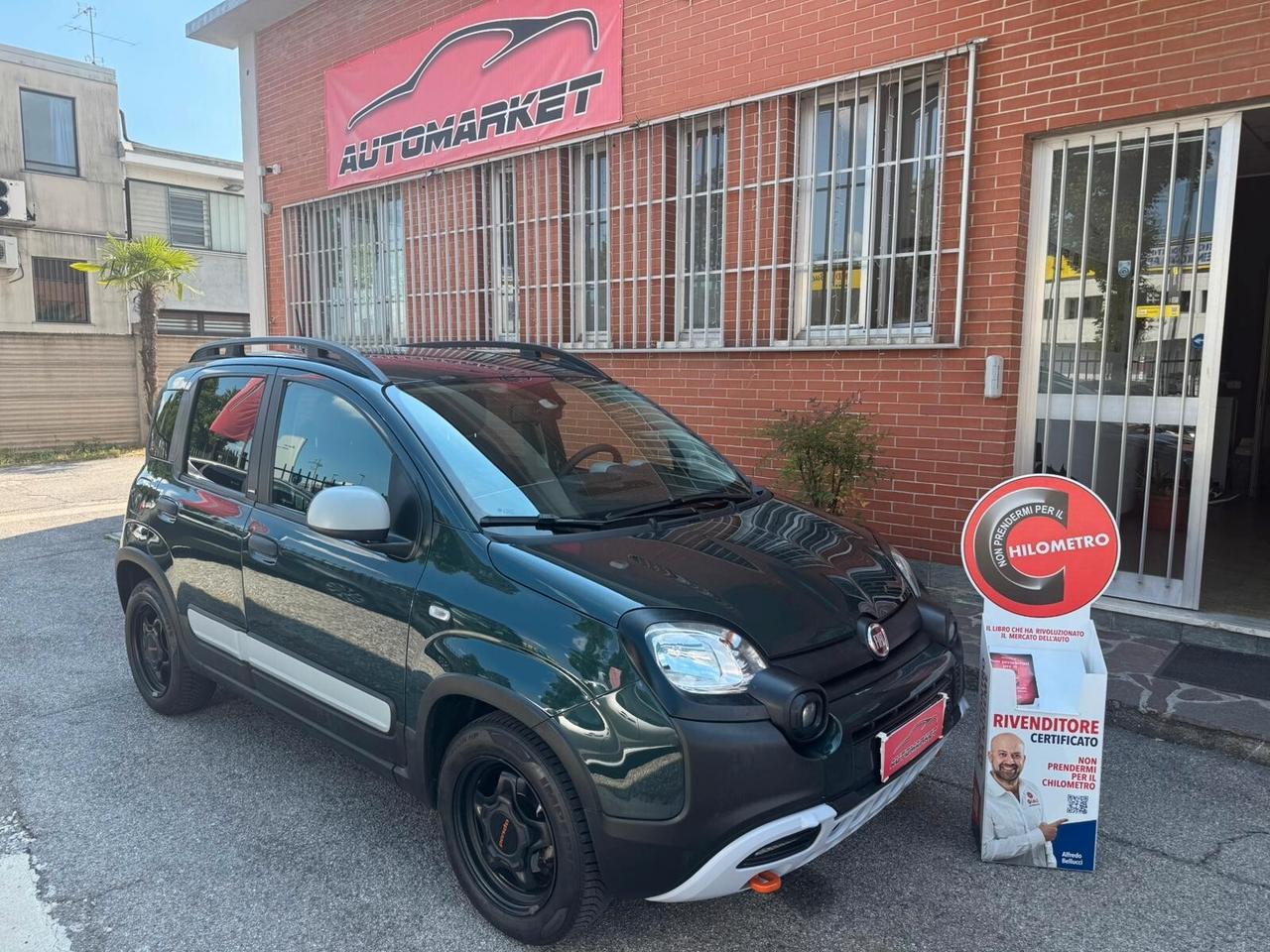 Fiat Panda 1.0 FireFly Cross Hybrid Garmin