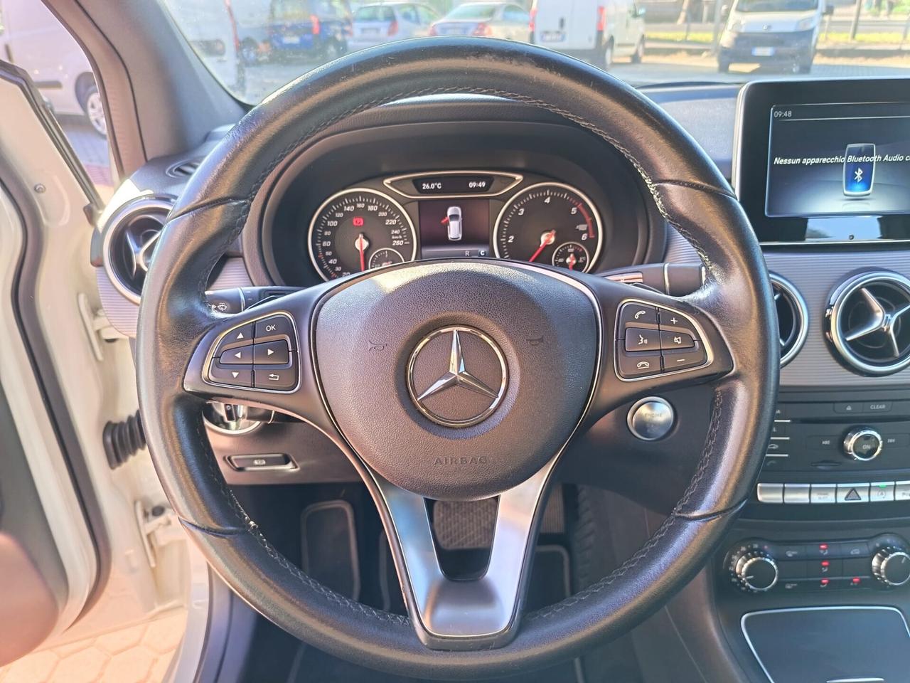 Mercedes-benz B 180 Automatica - Neopatentati Tagliandi Mercedes