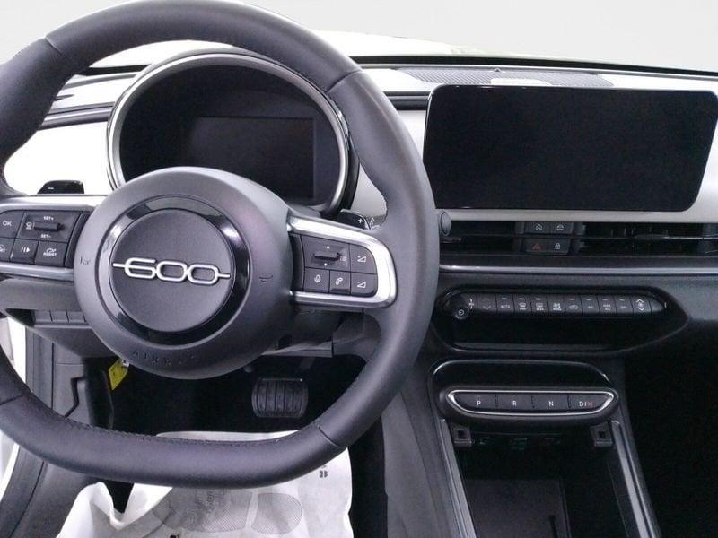 FIAT 600 1.2 hybrid La Prima 110cv auto