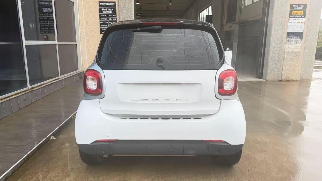 Smart ForTwo 70 1.0 twinamic Youngster cambio automatico