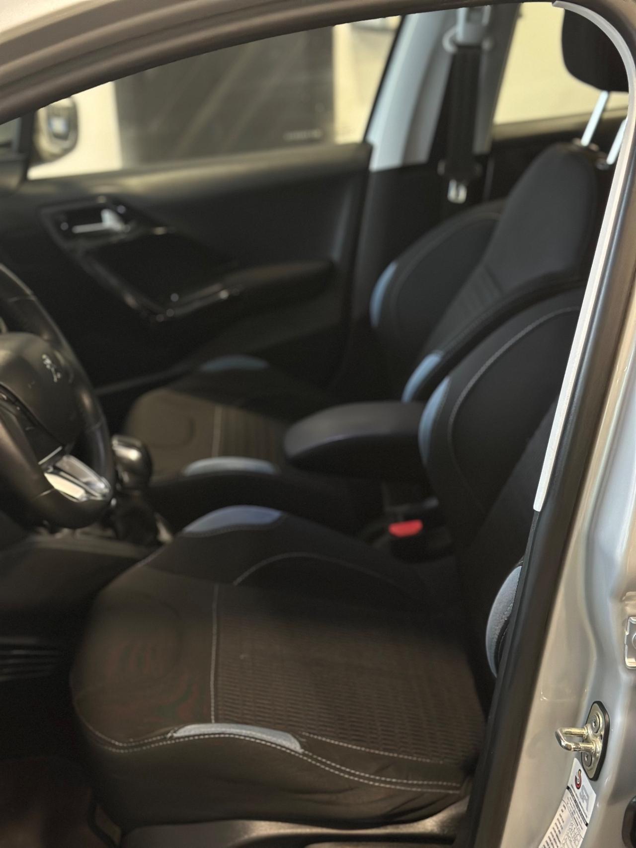 Peugeot 208 1.6 e-HDi 92 CV Stop&Start 5 porte Allure