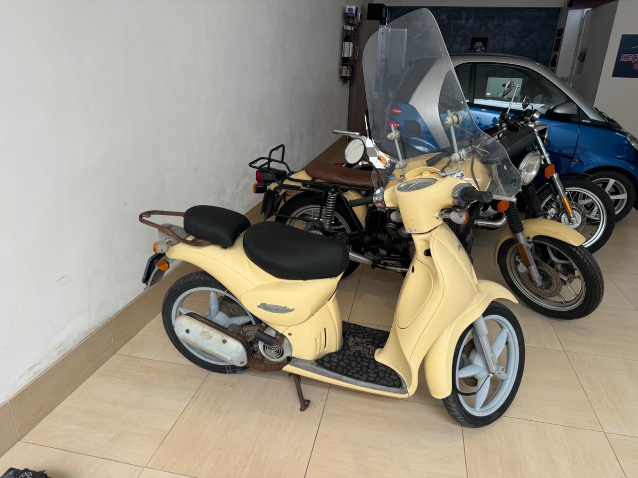 Aprilia Scarabeo 50 Scooter